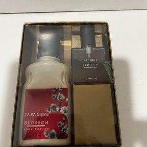 Bath & Body Works Japanese Cherry Blossom - Gift Box - 4 oz Lotion & .5 oz EDT.